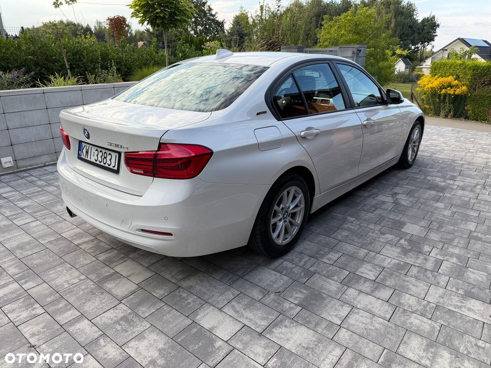 BMW Seria 3 330e iPerformance Advantage - 3