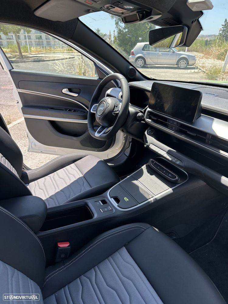 Jeep Avenger 1.2 4xe Hybrid eAWD Upland - 13