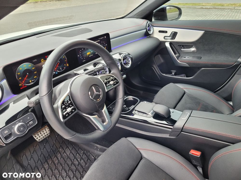 Mercedes-Benz CLA 250 4-Matic AMG Line 7G-DCT - 19