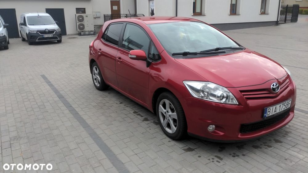 Toyota Auris - 2
