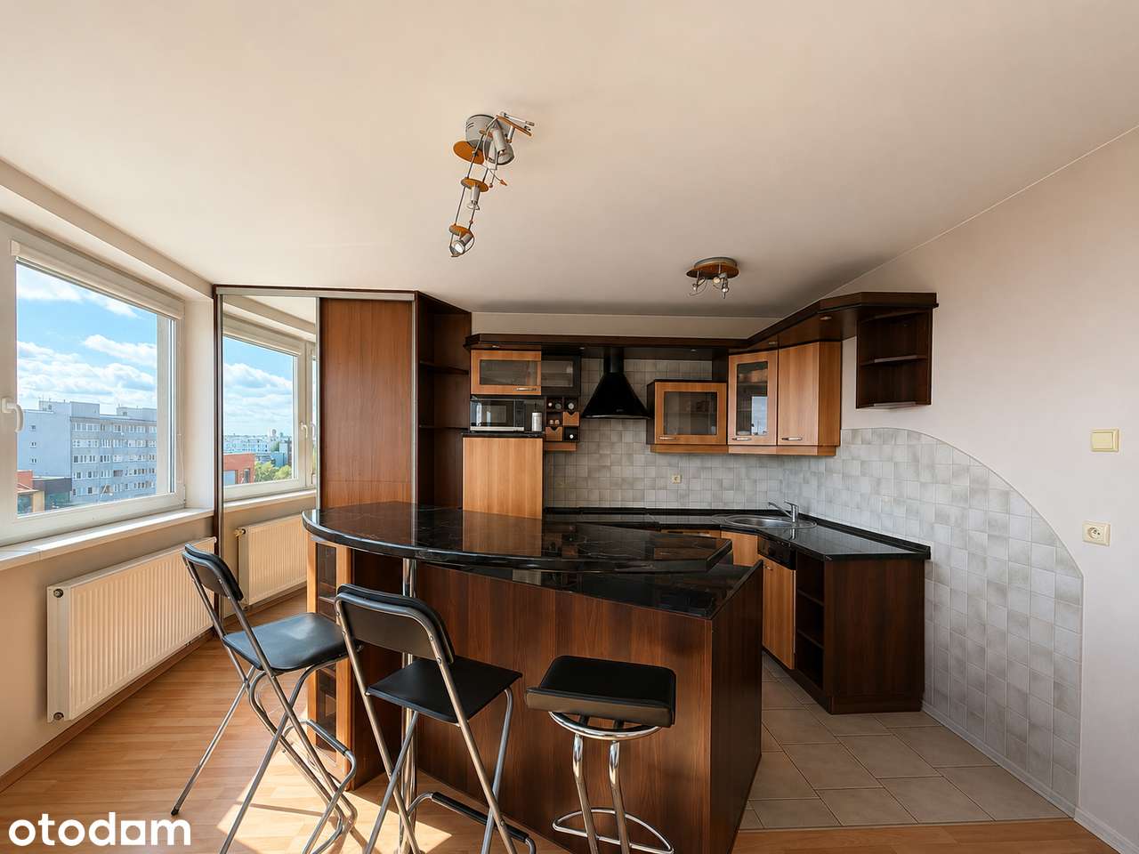 PL/UA Przestrzenna Kawalerka 40 m | Centrum | Klima | Widok | Balkon