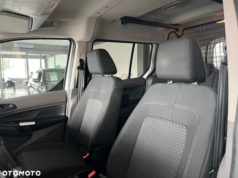 Ford Transit Connect - 18