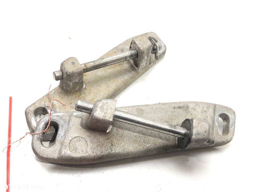 ZAWIAS DRZWI PRZÓD LEWY  MICROCAR M8 M8 100618900 - 1