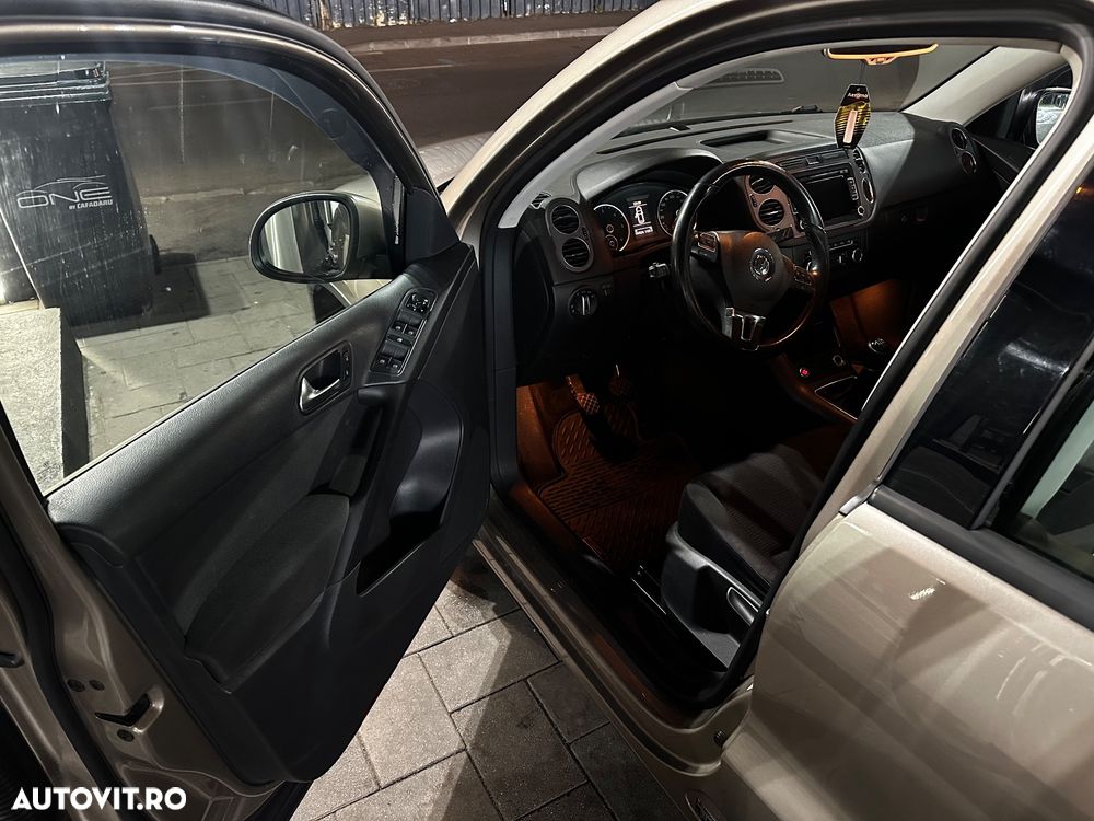Volkswagen Tiguan - 3