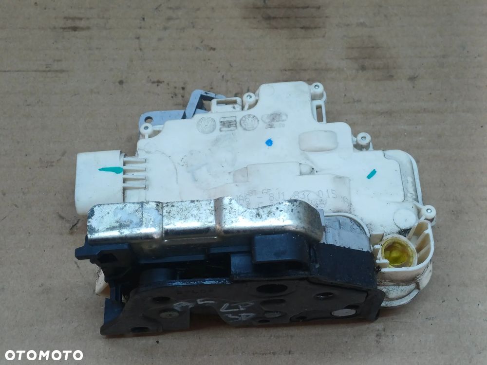 Audi A5 8T Coupe zamek drzwi lewy przód 8J1837015A 9 pin - 7
