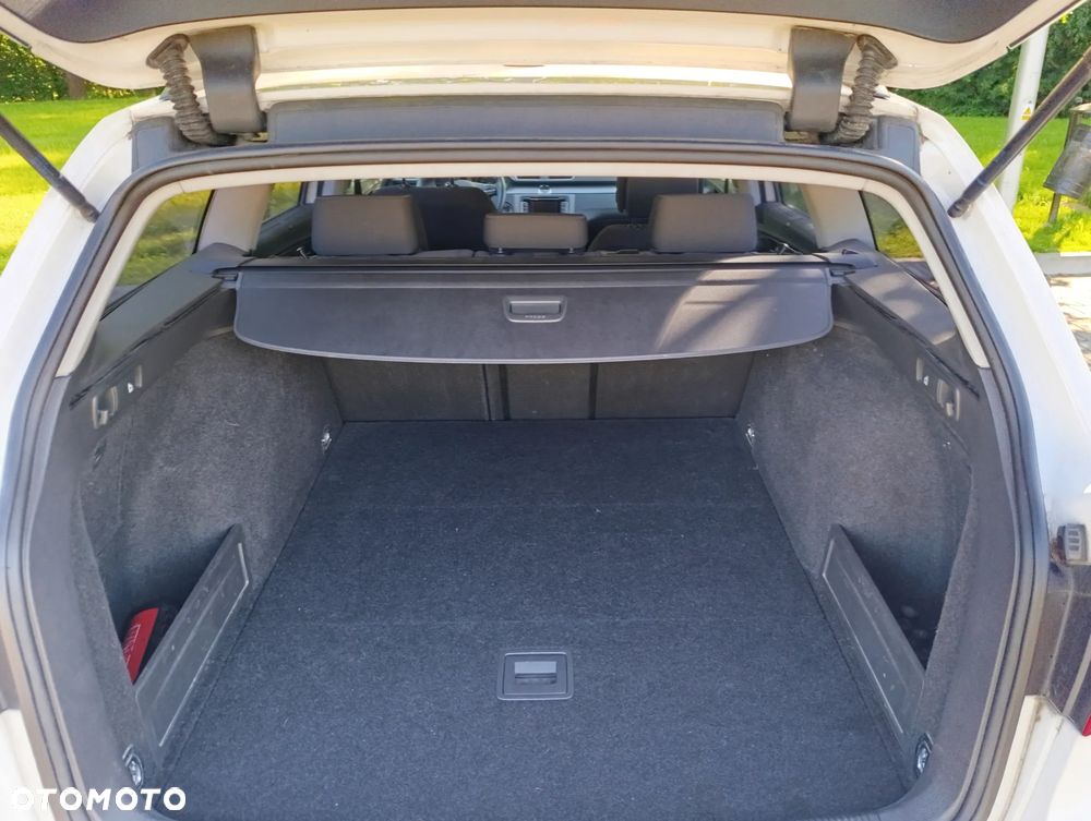 Volkswagen Passat 2.0 TDI Highline - 4