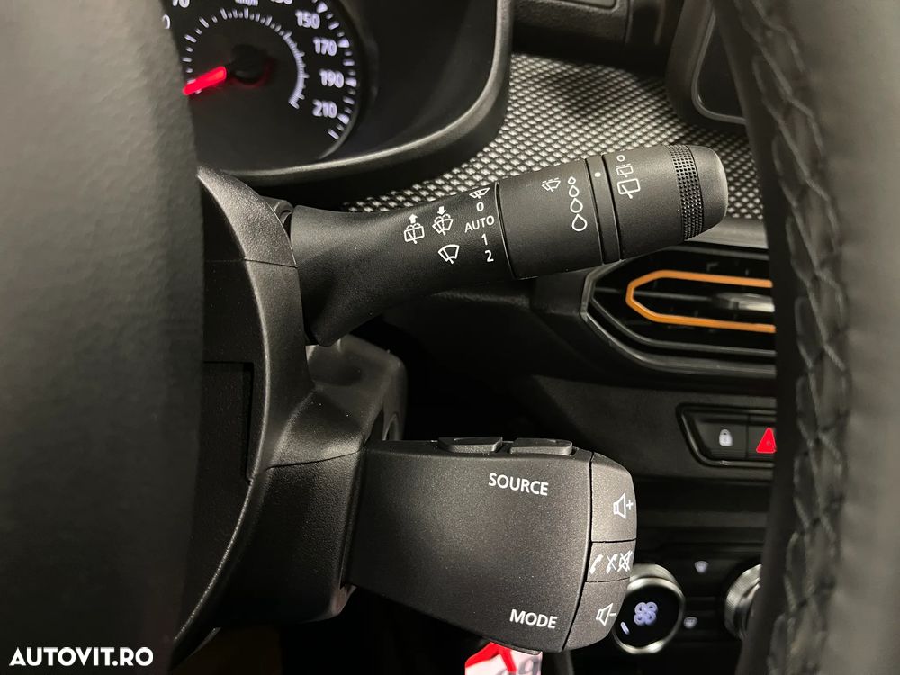 Dacia Sandero Stepway TCe 90 MT6 Comfort - 20