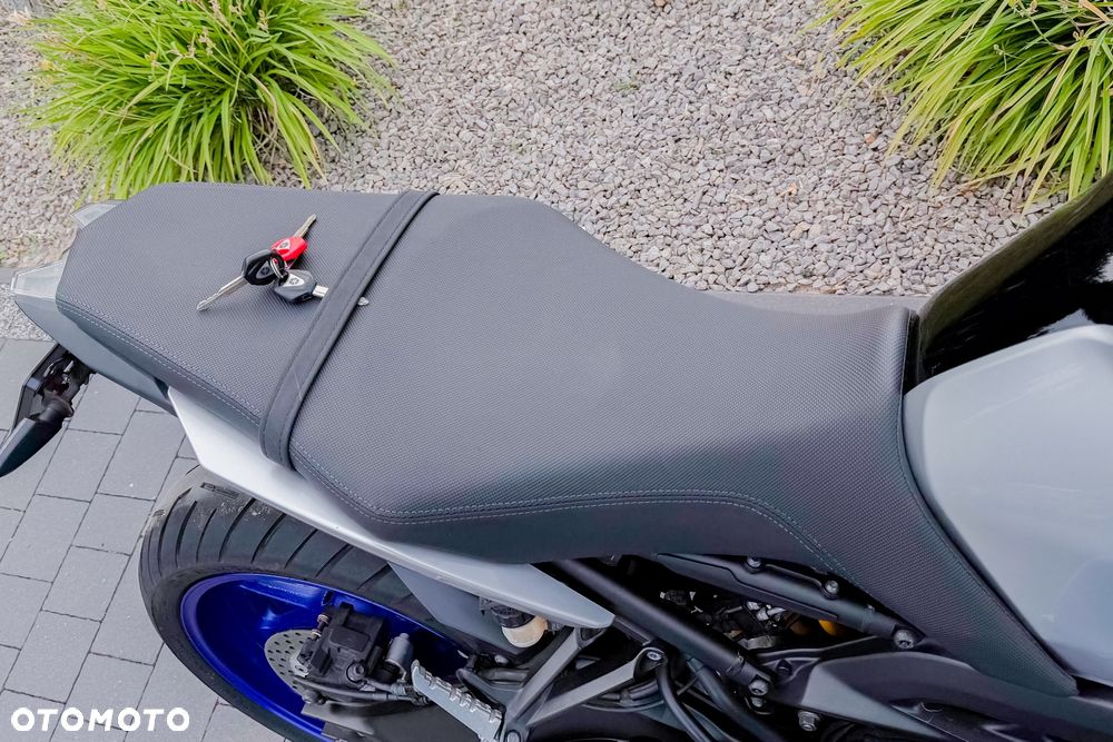 Yamaha MT - 19