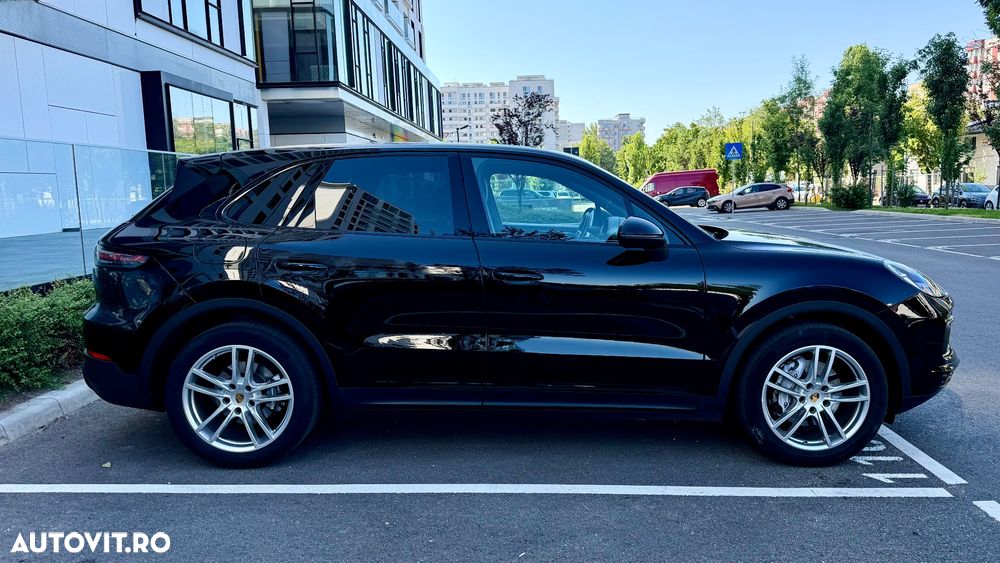 Porsche Cayenne - 5