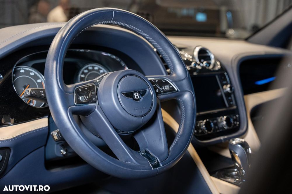Bentley Bentayga - 31