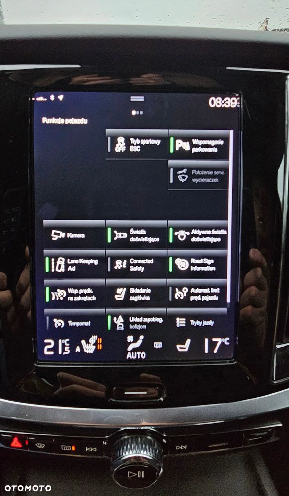 Volvo V60 D4 Momentum Pro - 11