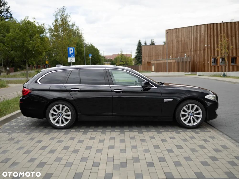BMW Seria 5 530d xDrive - 2