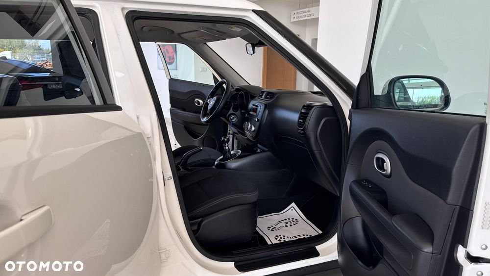 Kia Soul 1.6 GDI Dream Team Edition - 32