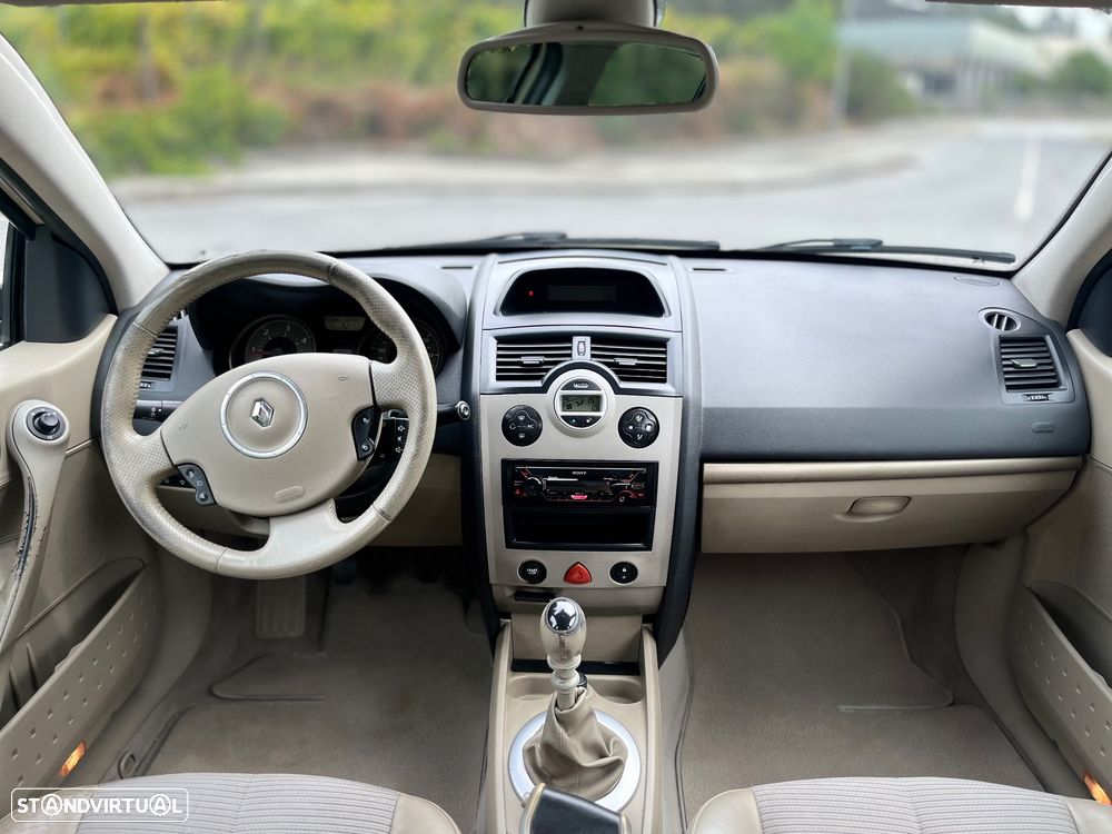 Renault Mégane 1.5 dCi Privilège Luxe - 4