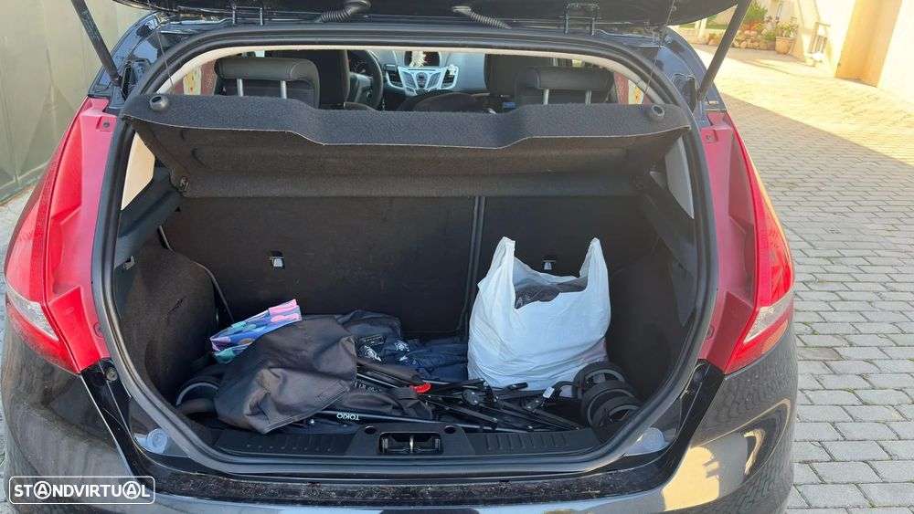 Ford Fiesta 1.4 TDCi Techno - 8