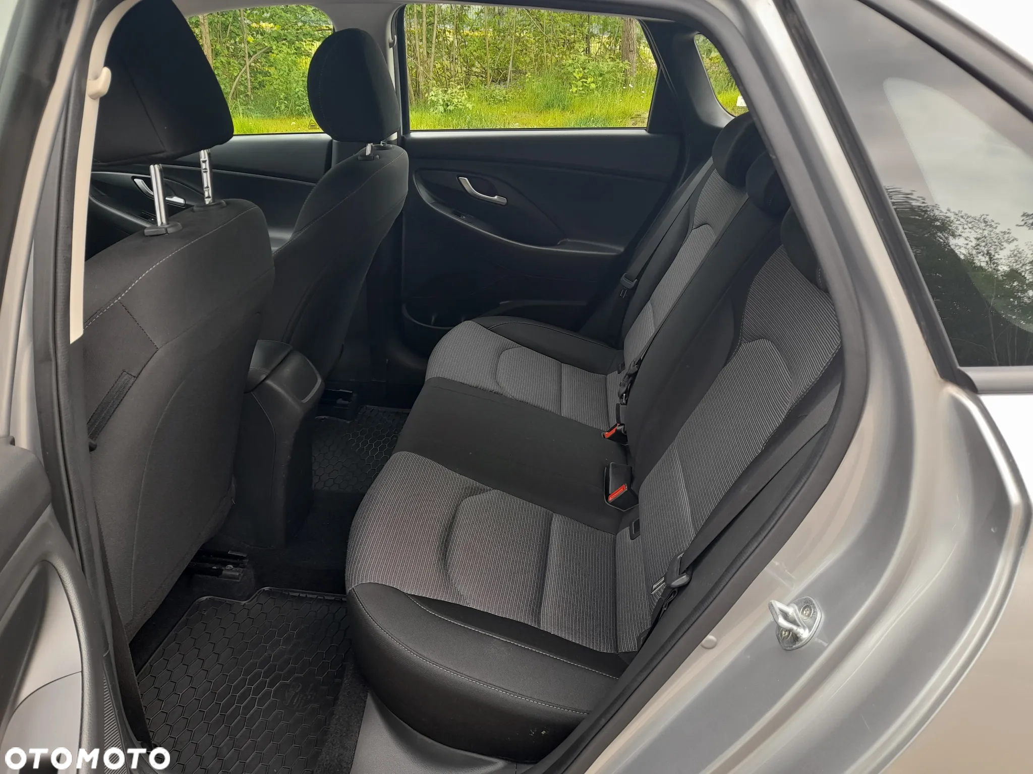Hyundai i30 1.5 DPI Classic + - 13
