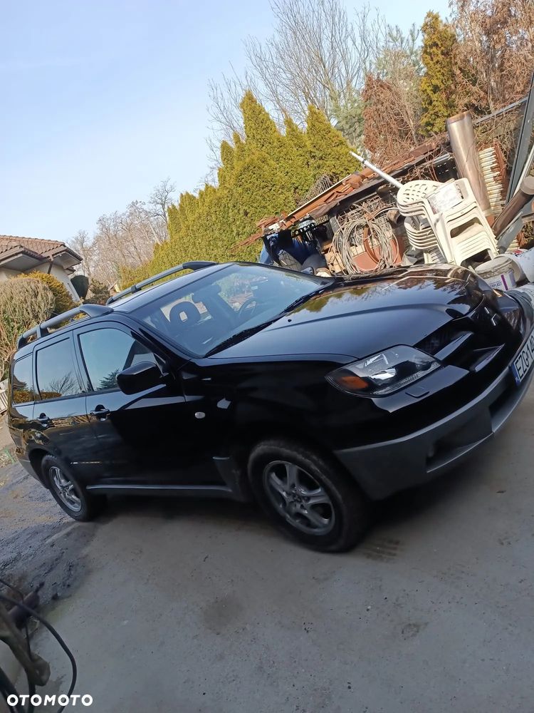 Mitsubishi Outlander 2.0 Comfort 4WD - 11