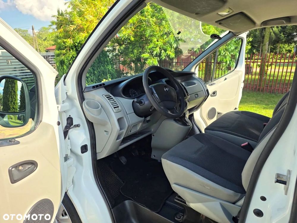 Opel VIVARO - 11