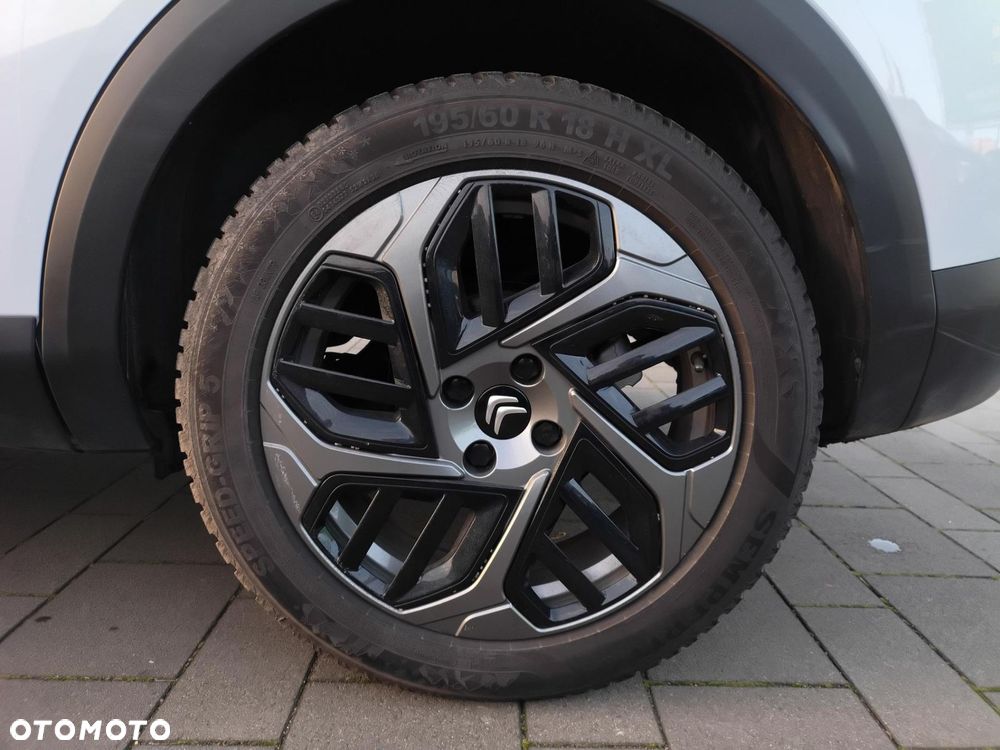 Citroën C4 1.2 PureTech Plus S&S EAT8 - 24