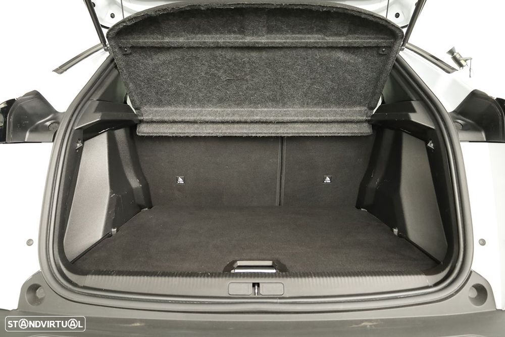 Peugeot 2008 1.2 PureTech Allure - 23