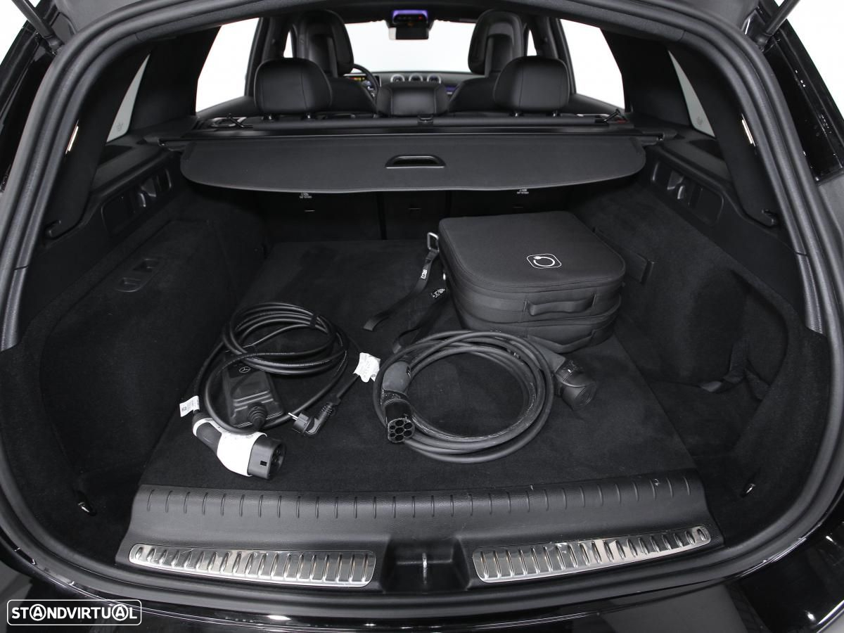 Mercedes-Benz C 300 e AMG Line - 13