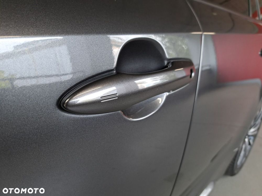 Toyota Corolla 1.8 Hybrid Style - 37