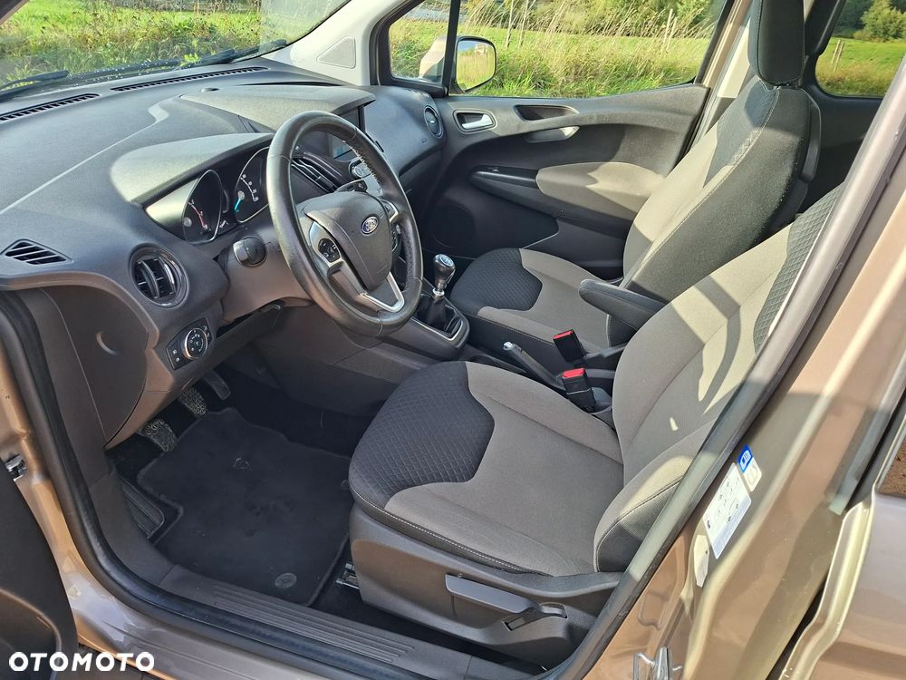 Ford Tourneo Courier 1.0 EcoBoost Titanium - 10