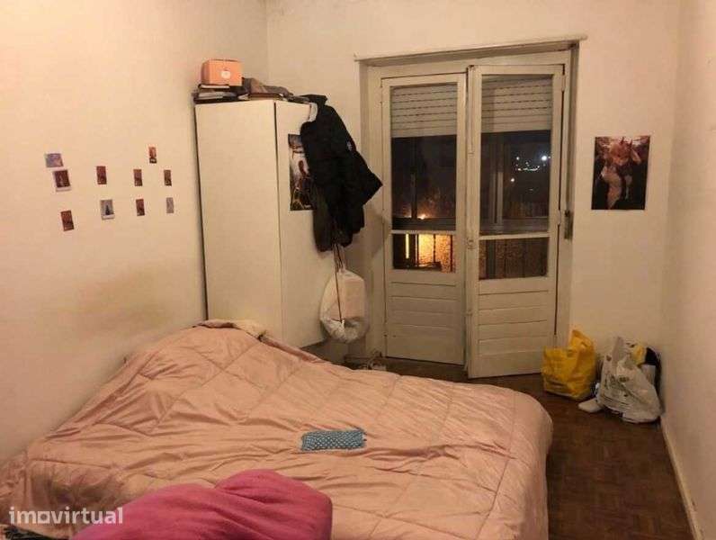 Apartamento t2 à venda na Estrada Mem Martins, 169 *ocupado* - Grande imagem: 5/11