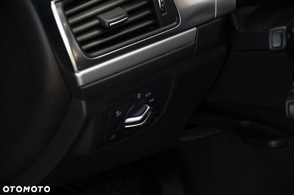 Audi A6 Avant 2.0 TDI Ultra S tronic - 25