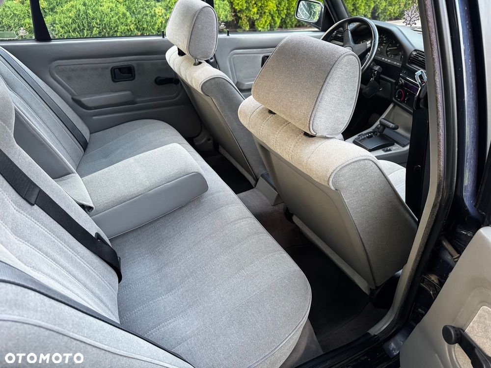 BMW Seria 3 - 25
