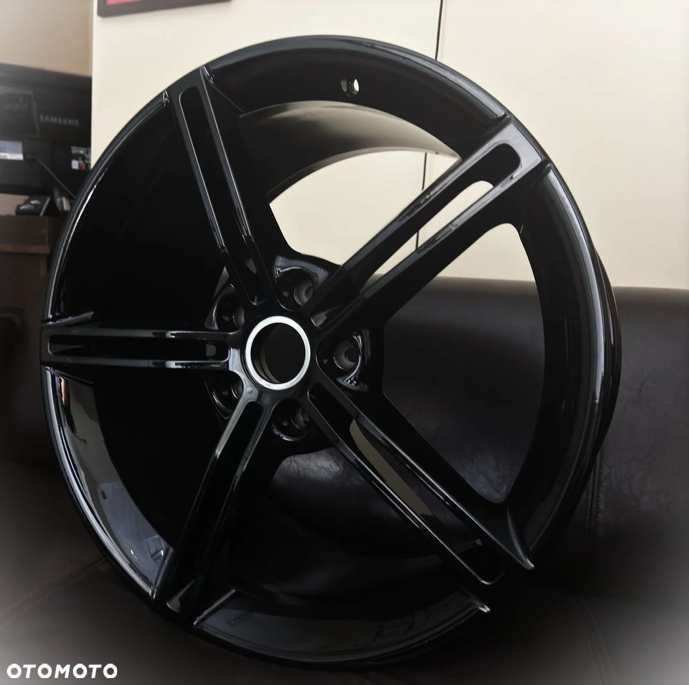 Felga Porsche Taycan 9,5jx21 H2 ET60 5x130 21 cali 9j1601025aa NOWA - 1