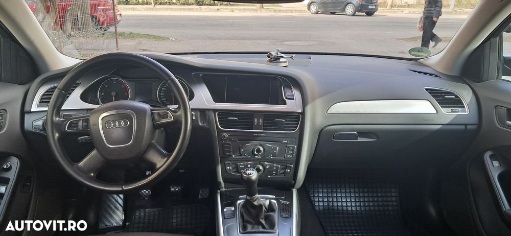Audi A4 2.0 TDI B8 - 12