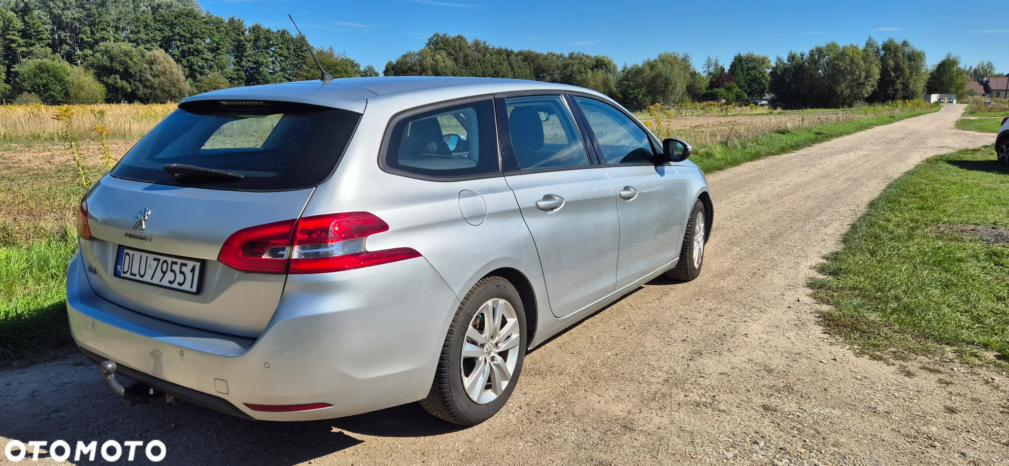 Peugeot 308 SW 1.2 PureTech Allure S&S - 6