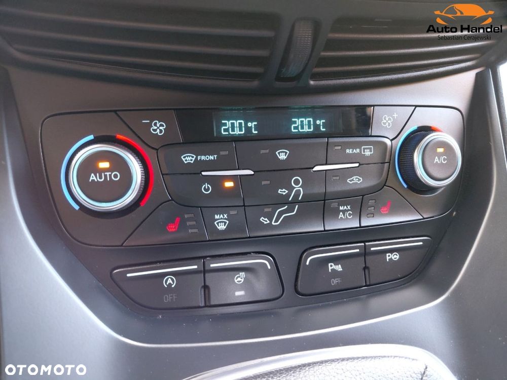 Ford Kuga 1.5 EcoBoost 2x4 Titanium - 39