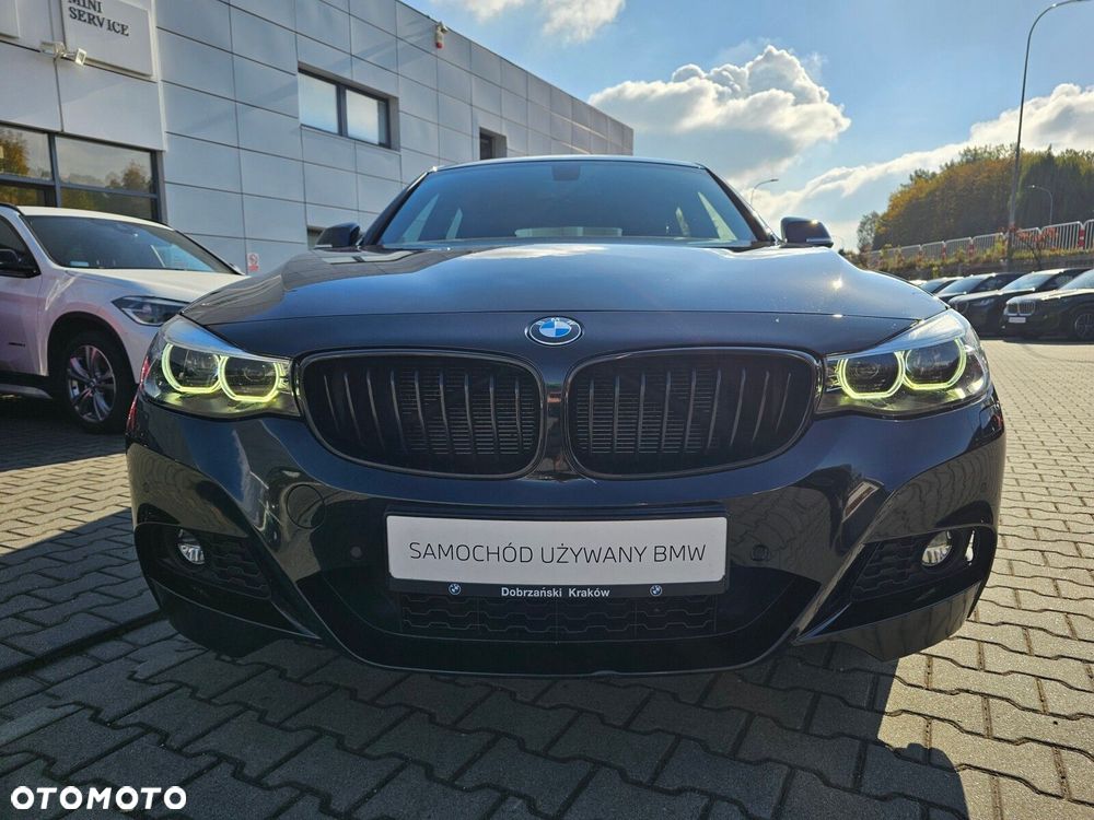 BMW Seria 3 318d M Sport - 13