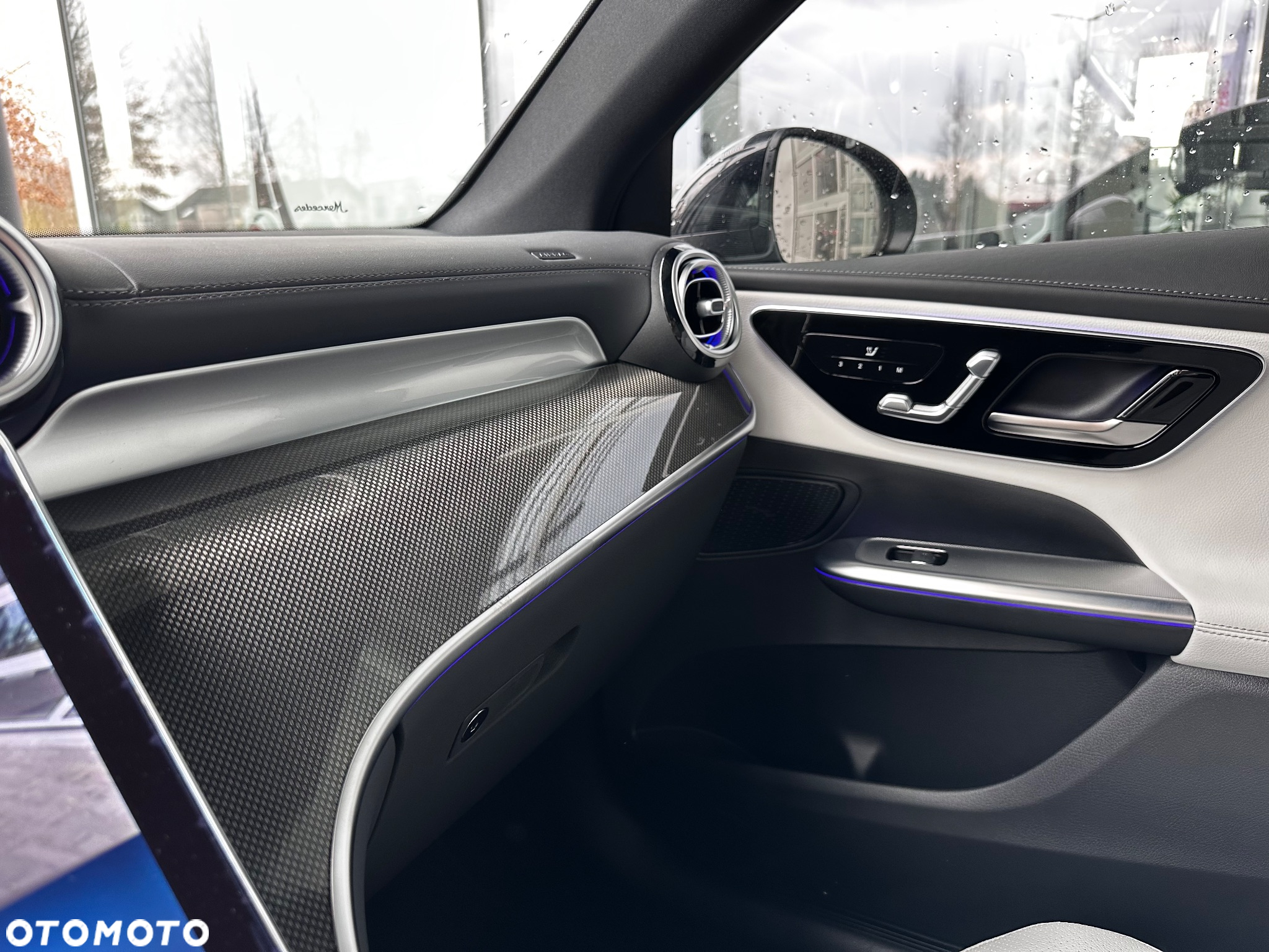 Mercedes-Benz GLC - 17