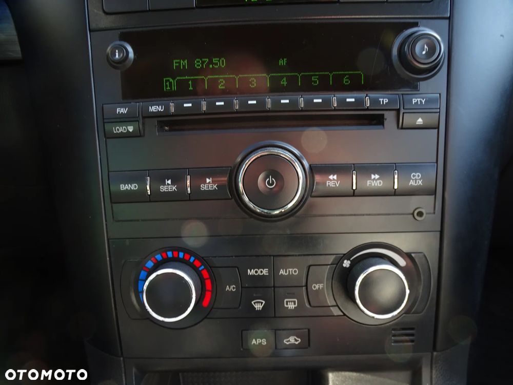 Chevrolet Captiva 2.0 d LT high (deu) - 16