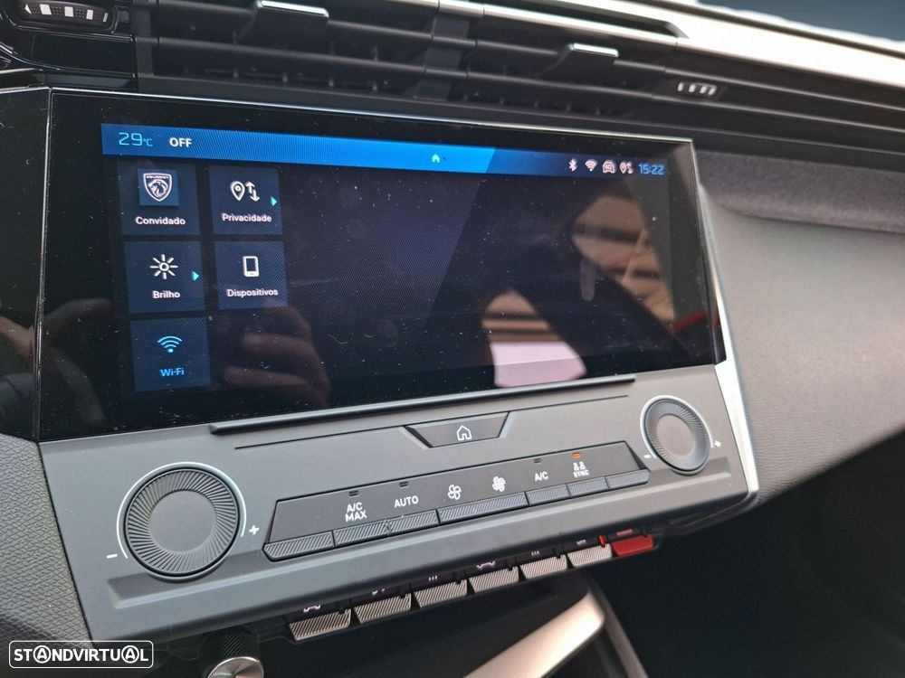 Peugeot 308 SW 1.2 Hybrid Allure e-DCS6 — fotografia 26