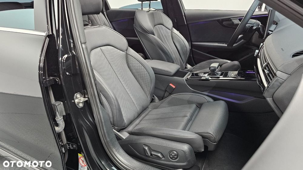 Audi A4 Limousine - 28