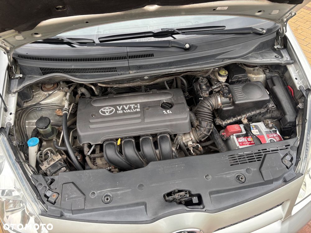 Toyota Corolla Verso - 34