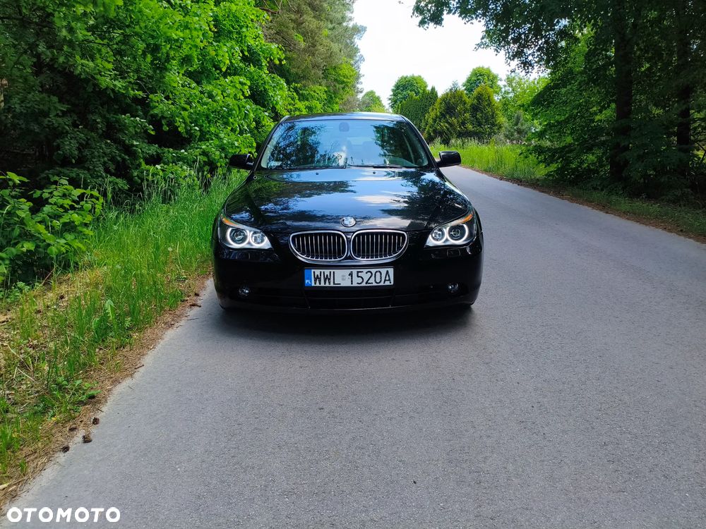 BMW Seria 5 545i - 10
