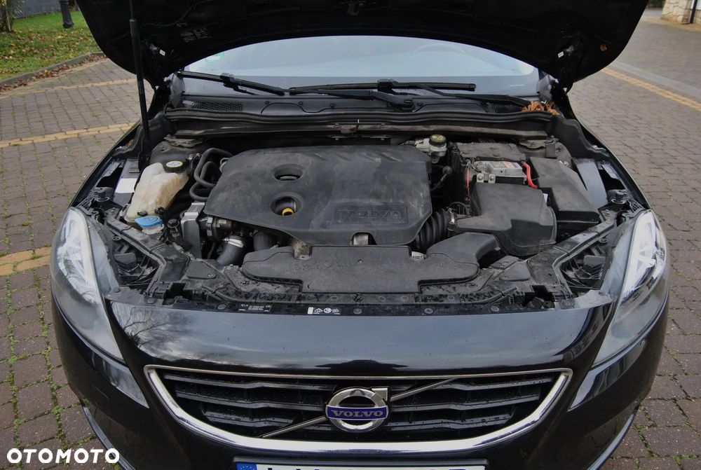 Volvo V40 D2 - 15