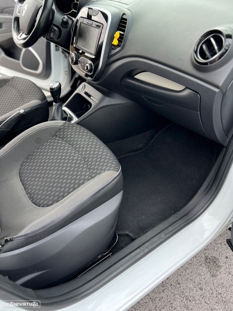 Renault Captur 0.9 TCE Exclusive - 19