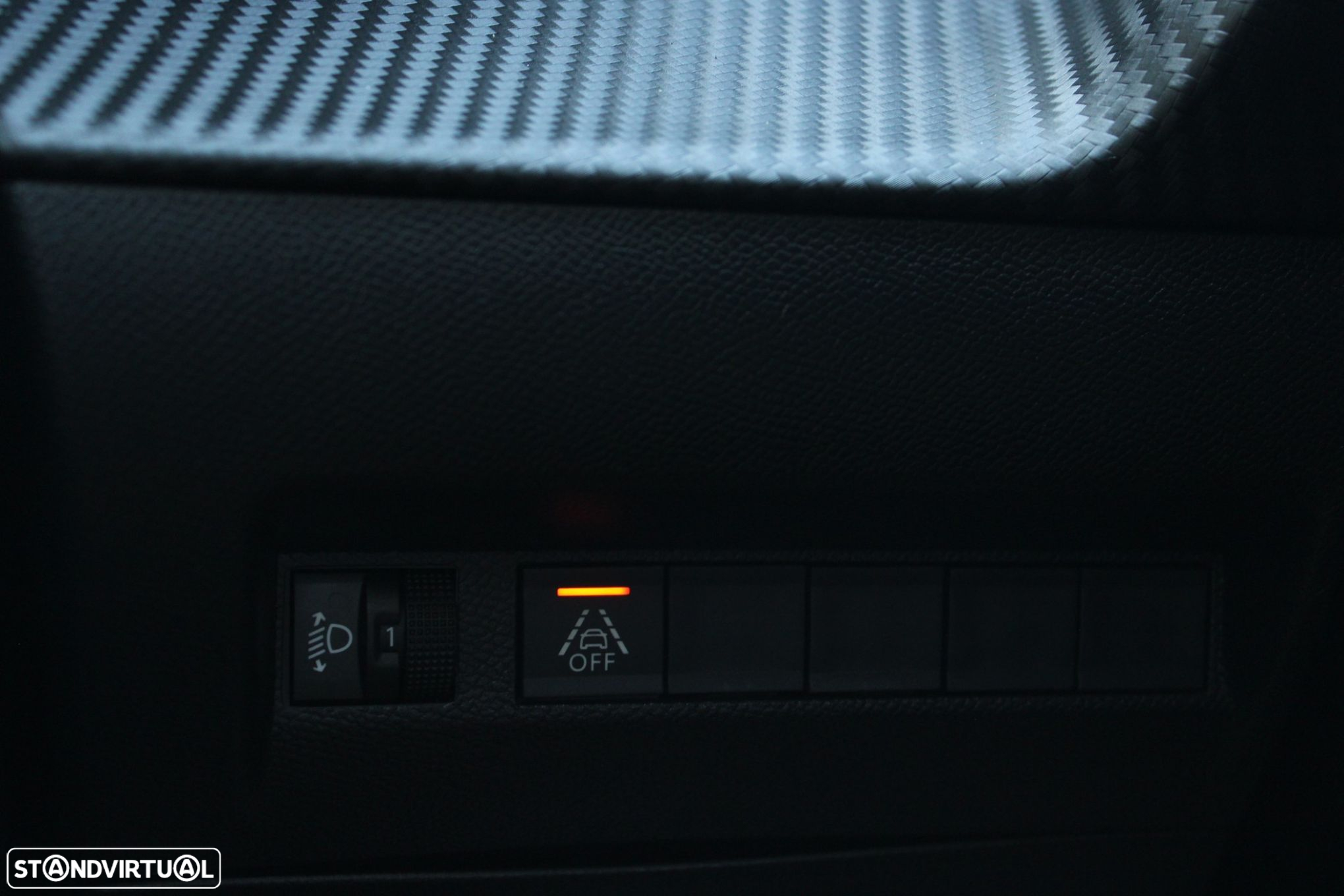 Peugeot 208 1.2 PureTech Active Pack - 32