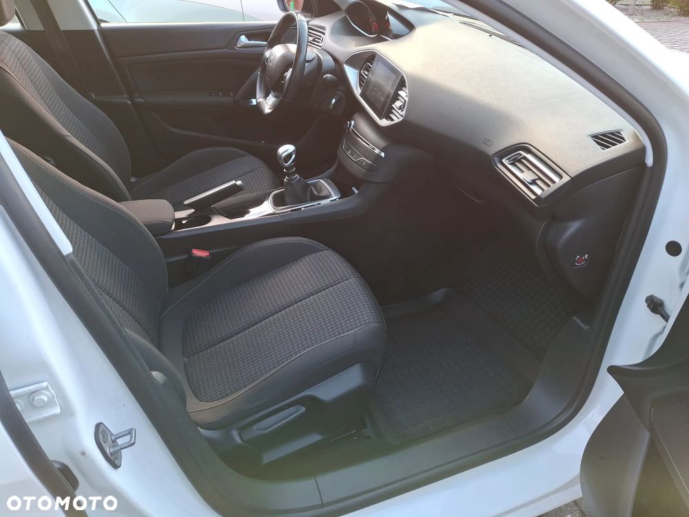Peugeot 308 1.5 BlueHDi Active Pack Business S&S - 18