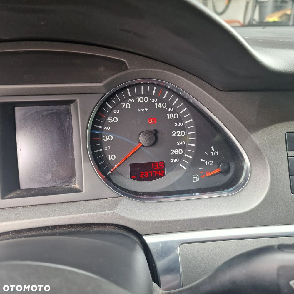 Audi A6 Avant - 9