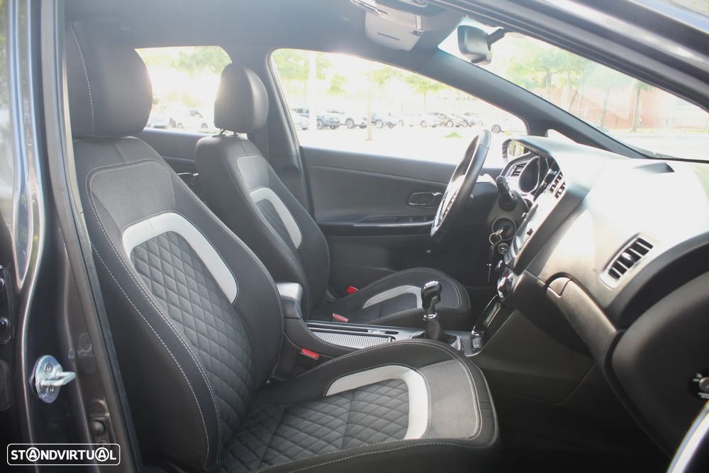 Kia Ceed 1.6 CRDi GT Line - 57