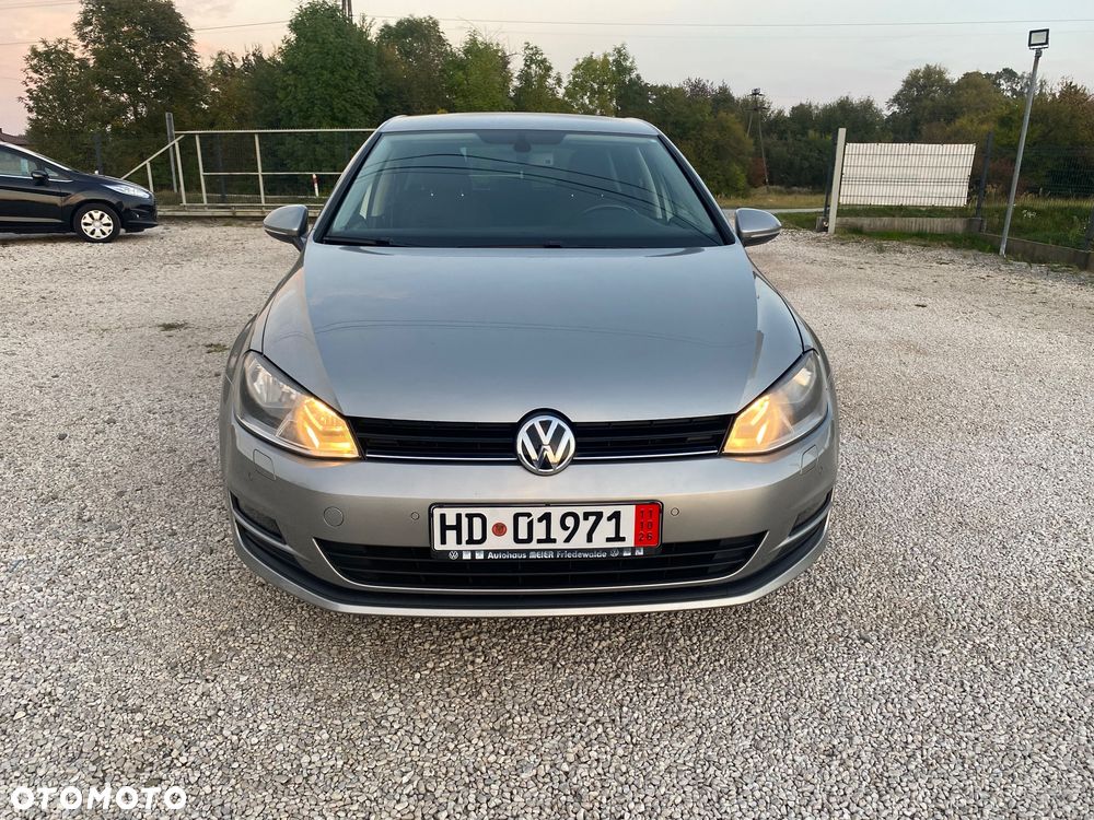 Volkswagen Golf - 18