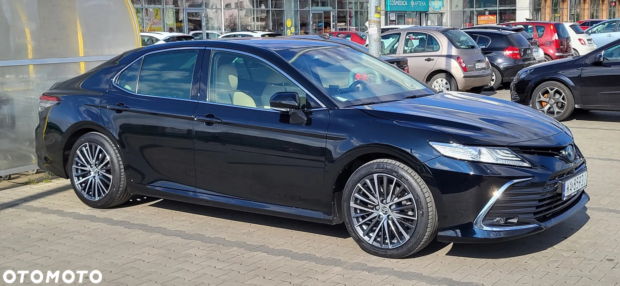 Toyota Camry 2.5 Hybrid Executive CVT - 12