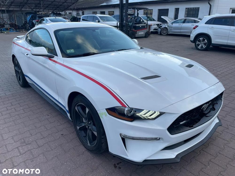 Ford Mustang 2.3 Eco Boost - 1